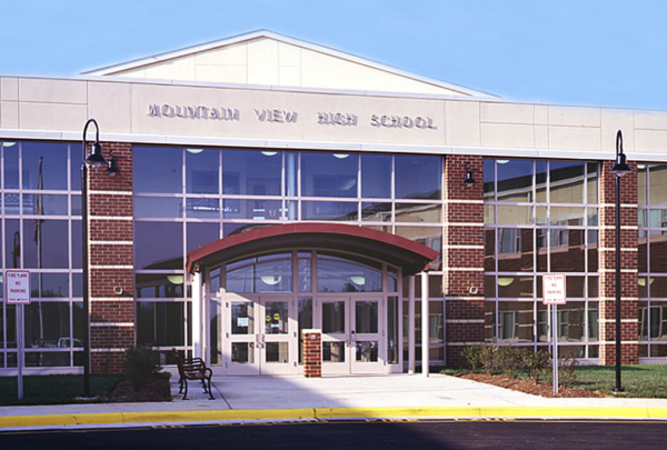 Exterior photo of Mountain View High School