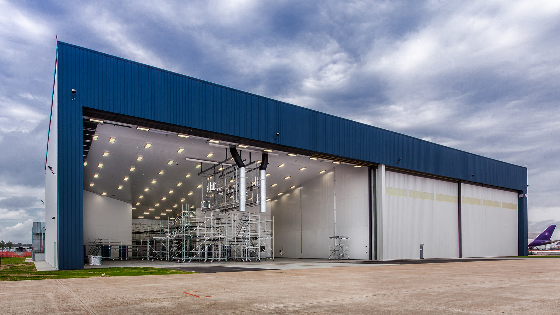 Stunning Aircraft Paint Facilities Capture for Your Screen Stunning Aircraft Paint Facilities Capture for Your Screen