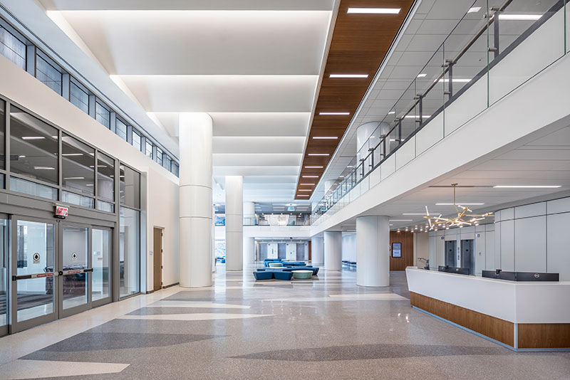 The two-story entrance to the Borowy Family Children’s Critical Care Tower includes a welcome center, mezzanine and administration offices for Wolfson Children’s Hospital and Baptist Medical Center.