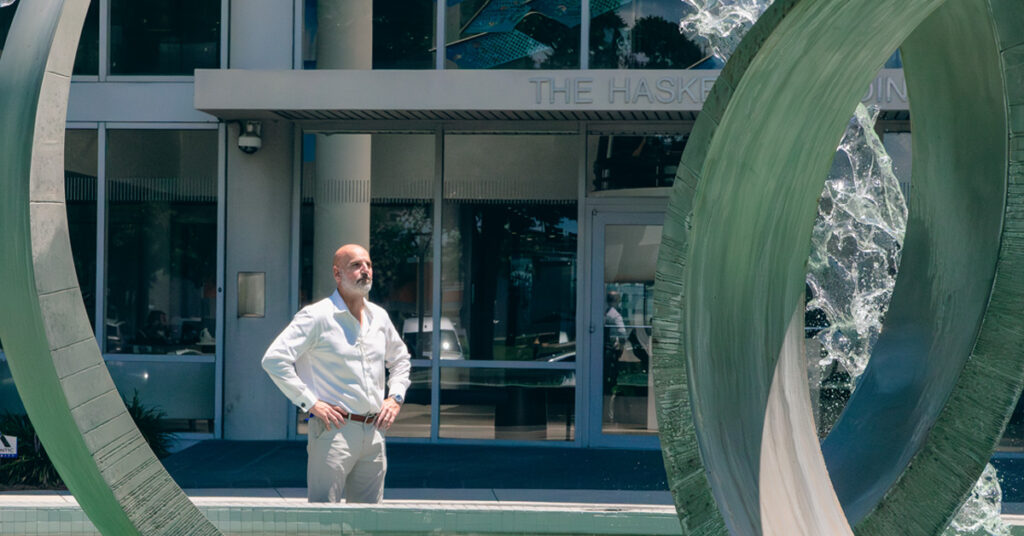 Larry Levis is Haskell’s Regional Architecture and Engineering (AE) Design Principal and a member of the company’s Planning & Design Collaborative (P&DC).|Larry Levis is Haskell’s Regional Architecture and Engineering (AE) Design Principal and a member of the company’s Planning & Design Collaborative (P&DC).|