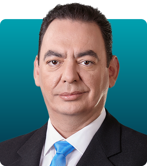 Guillermo Carrillo Headshot