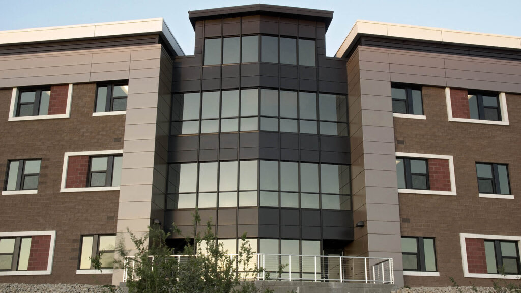 Exterior photo of Embry-Riddle Thumb Butte Student Residence building