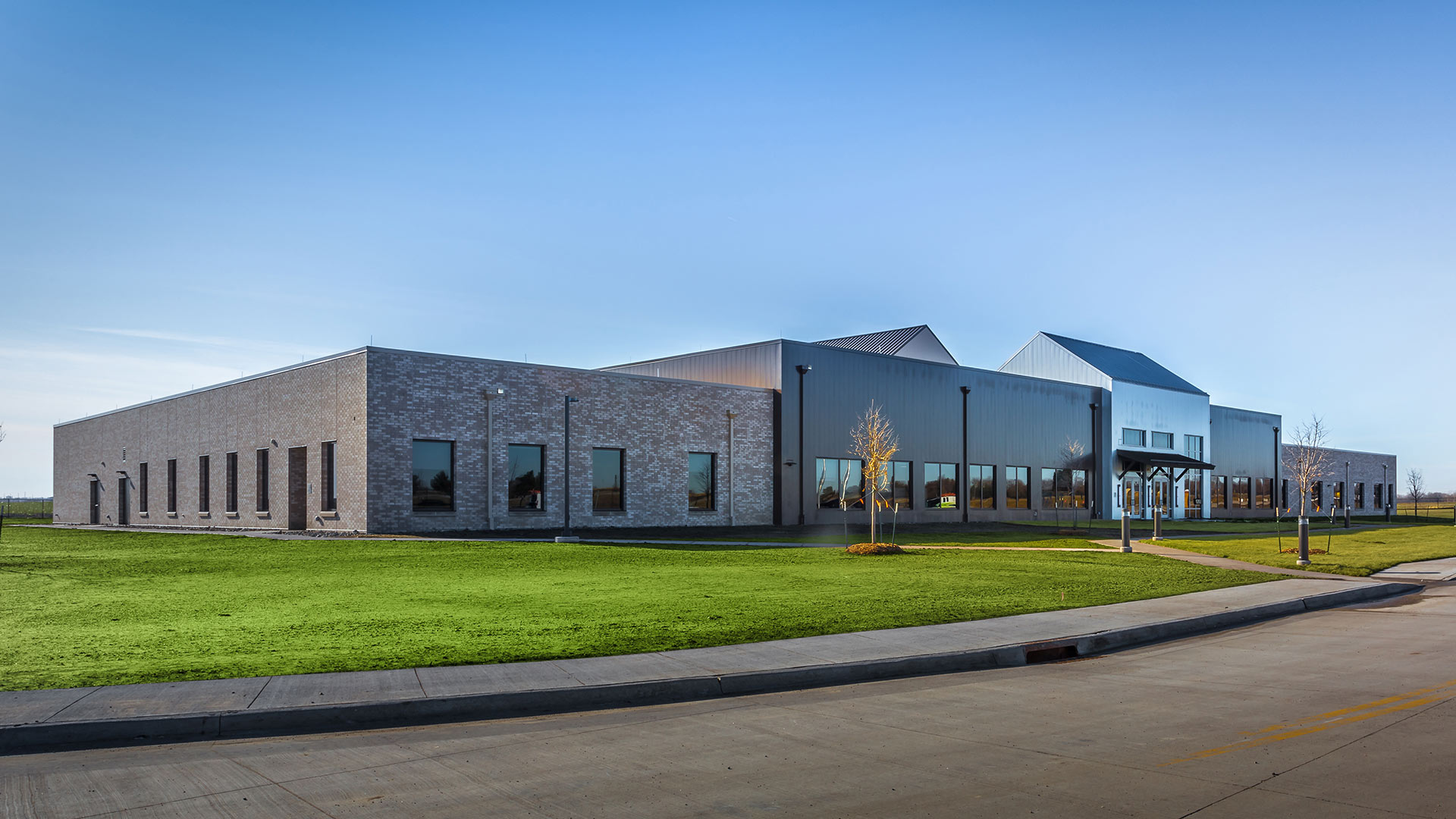 Exterior of P-125 Joint Reserve Center|P-125 Reception Desk|P-125 Dental Treatment Room|P-125 Meeting Room|Vehicle Maintenance Facility exterior photo|P-125 Drill Hall|Exterior of P-125 Joint Reserve Center|Nighttime exterior of P-125 Joint Reserve Center|Exterior of P-125 Joint Reserve Center|||||||||