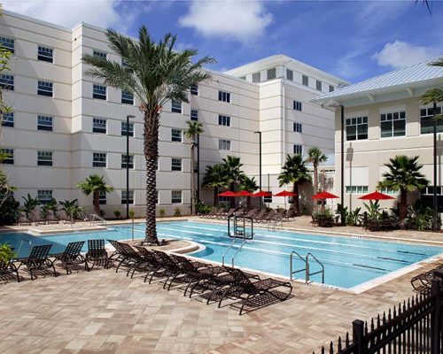 Photo of Osprey Fountains Courtyard