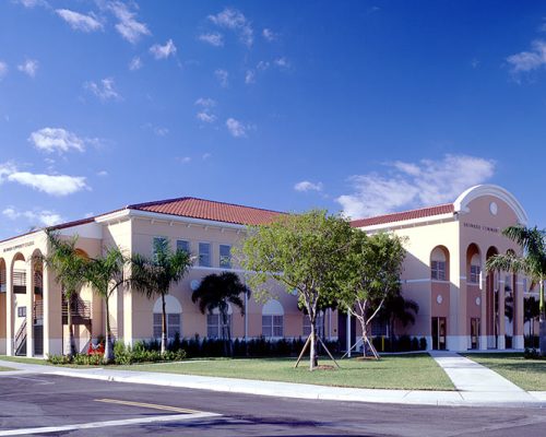 Photo of front of Broward Community College satellite campus