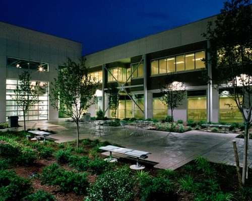 Outdoor garden and seating at the GE Aviation Learning Center.